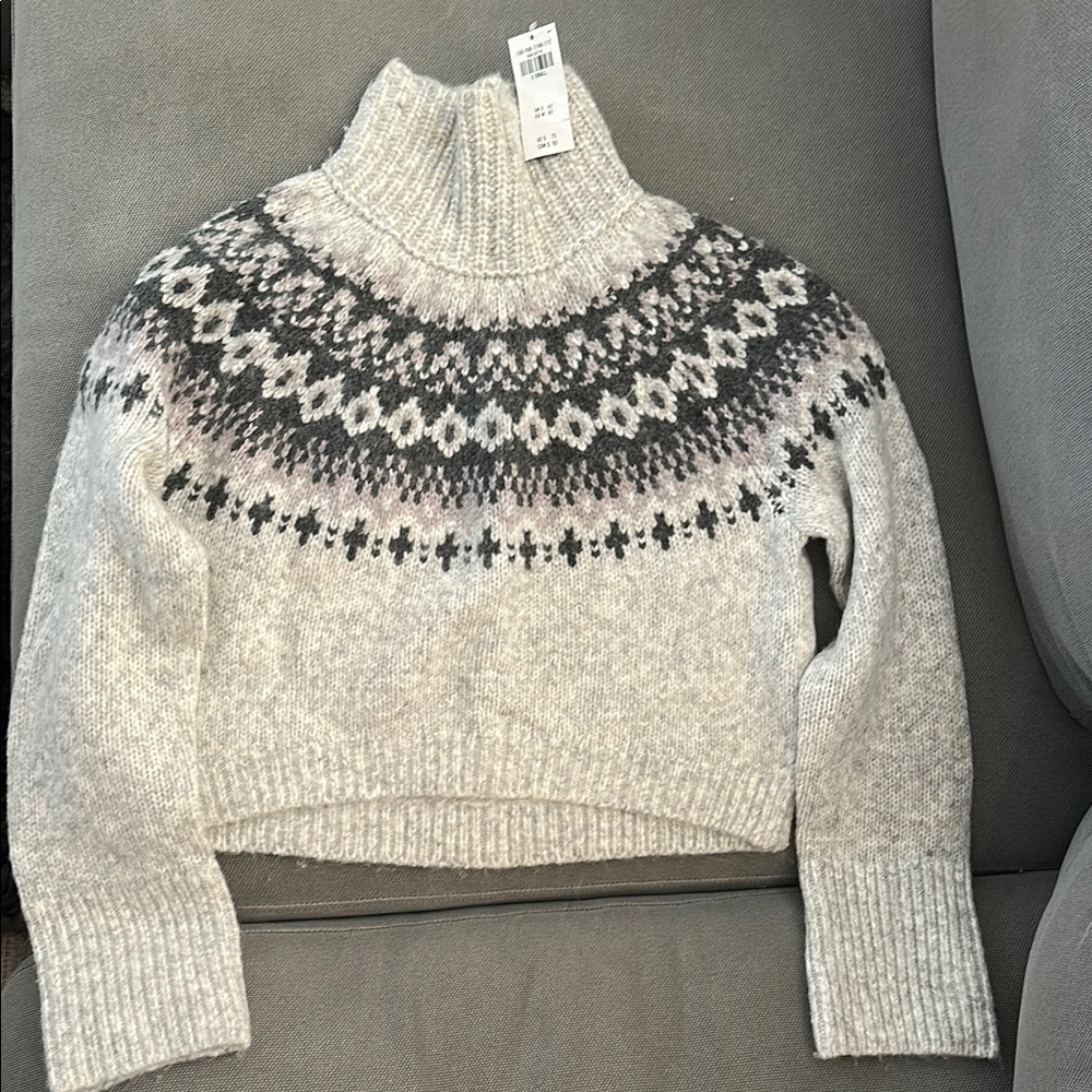 Abercrombie & Fitch Gray and Black Cowl Turtleneck Sweater